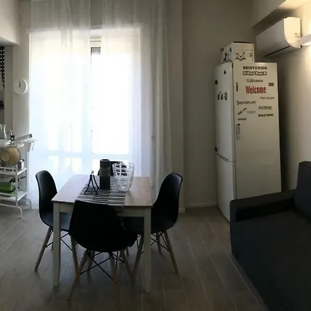 Giuly's House Cozy & Comfy In ....real !!! Apartment
